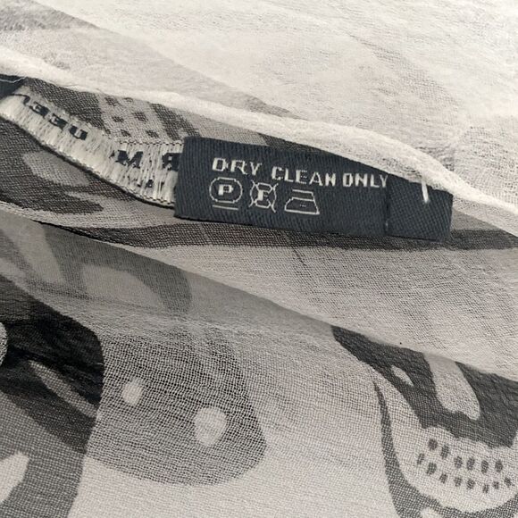 Alexander McQueen Italy Black and White Silk Scarf Romantic Goth Lux Pop-star - Picture 3 of 9